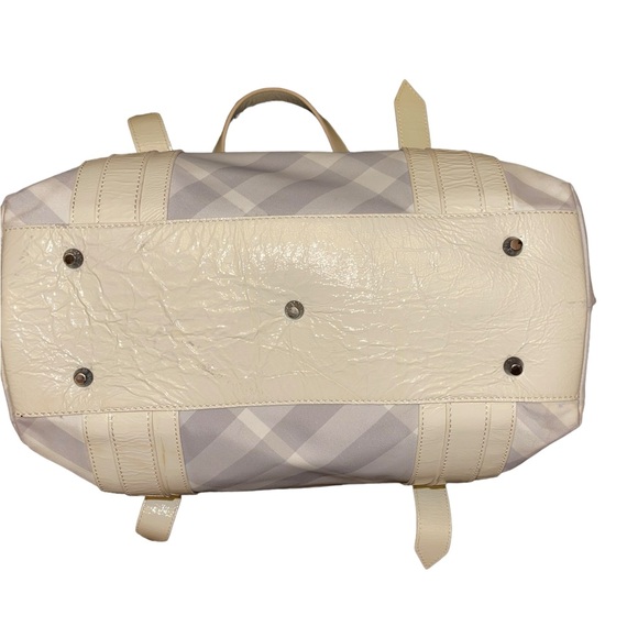 BURBERRY tote- Grey and White Burberry tote approx 12” tall 8” wide - Picture 4 of 11